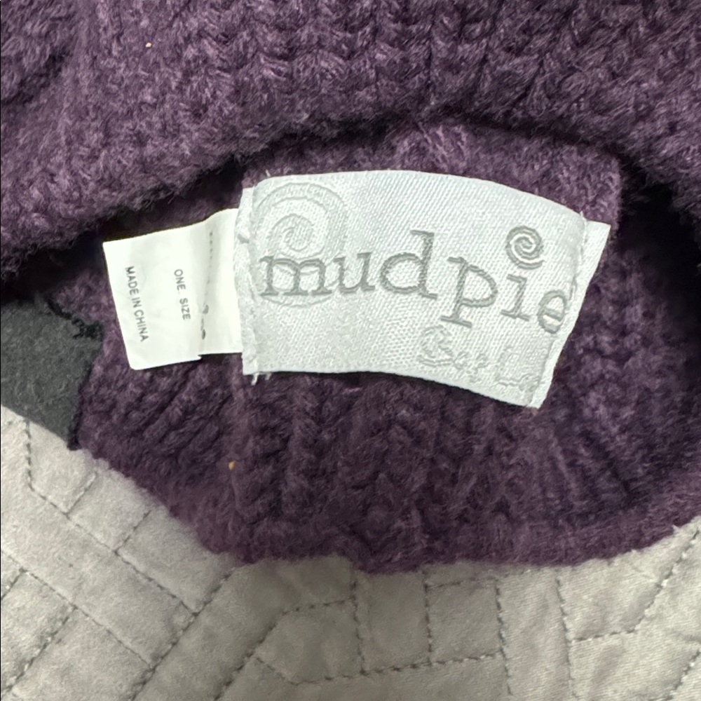 Beanie - Picture 3 of 3